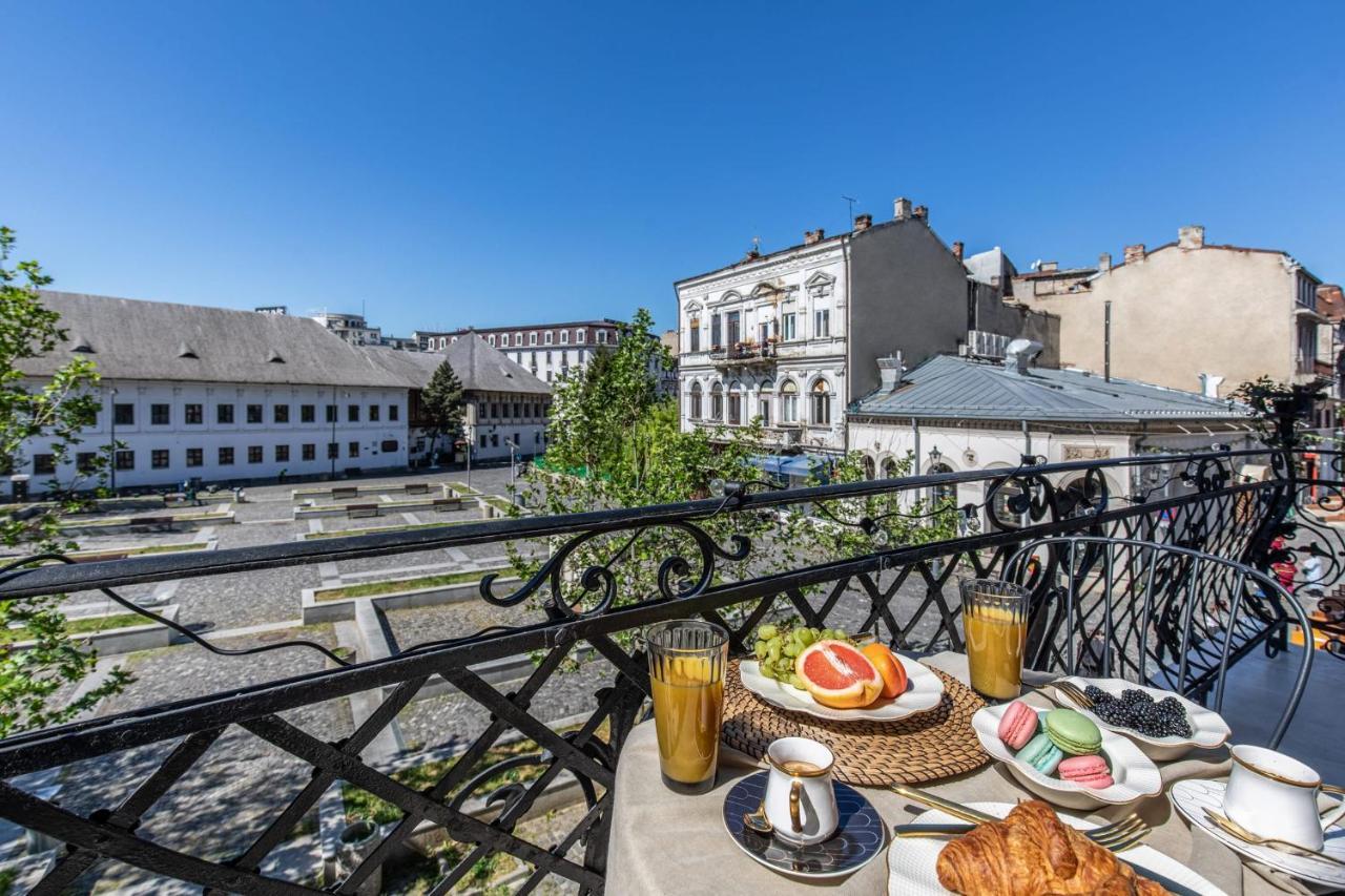 Holt Old Town Luxury Suites With Balcony Bucarest Esterno foto